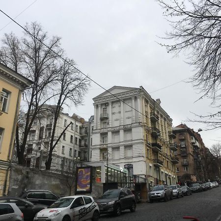 Luteranska Romantic Apartment Киев Экстерьер фото