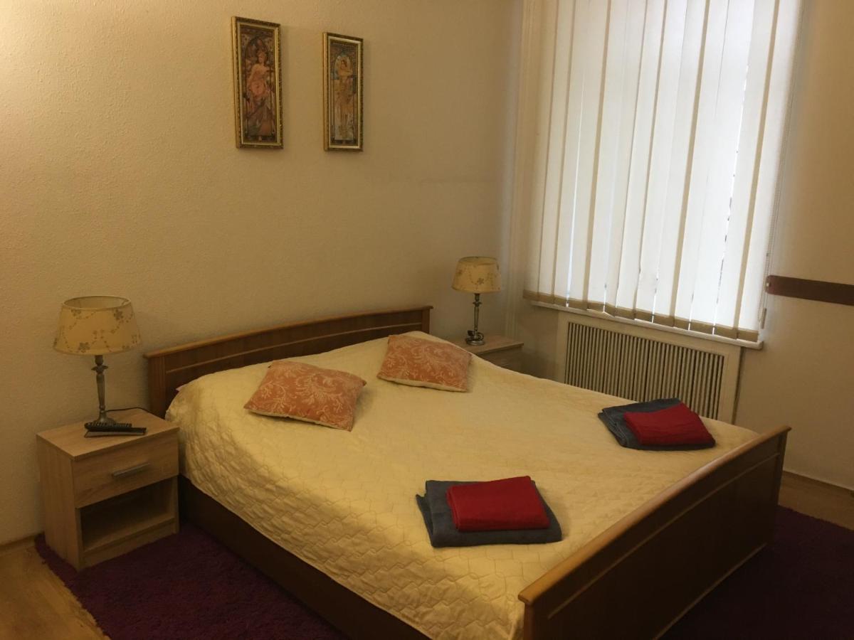 Luteranska Romantic Apartment Киев Экстерьер фото